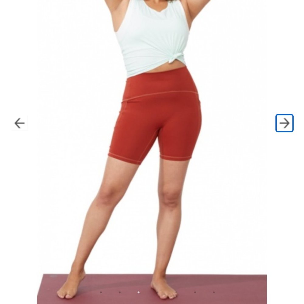 NWT Manduka Presence Short Henna